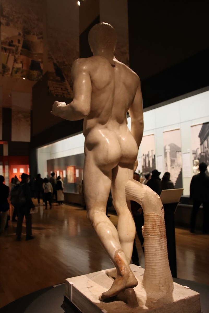 《槍を持つ人　Doryphoros of Polykleitos》｜接写画像（ナポリ国立考古学博物館）