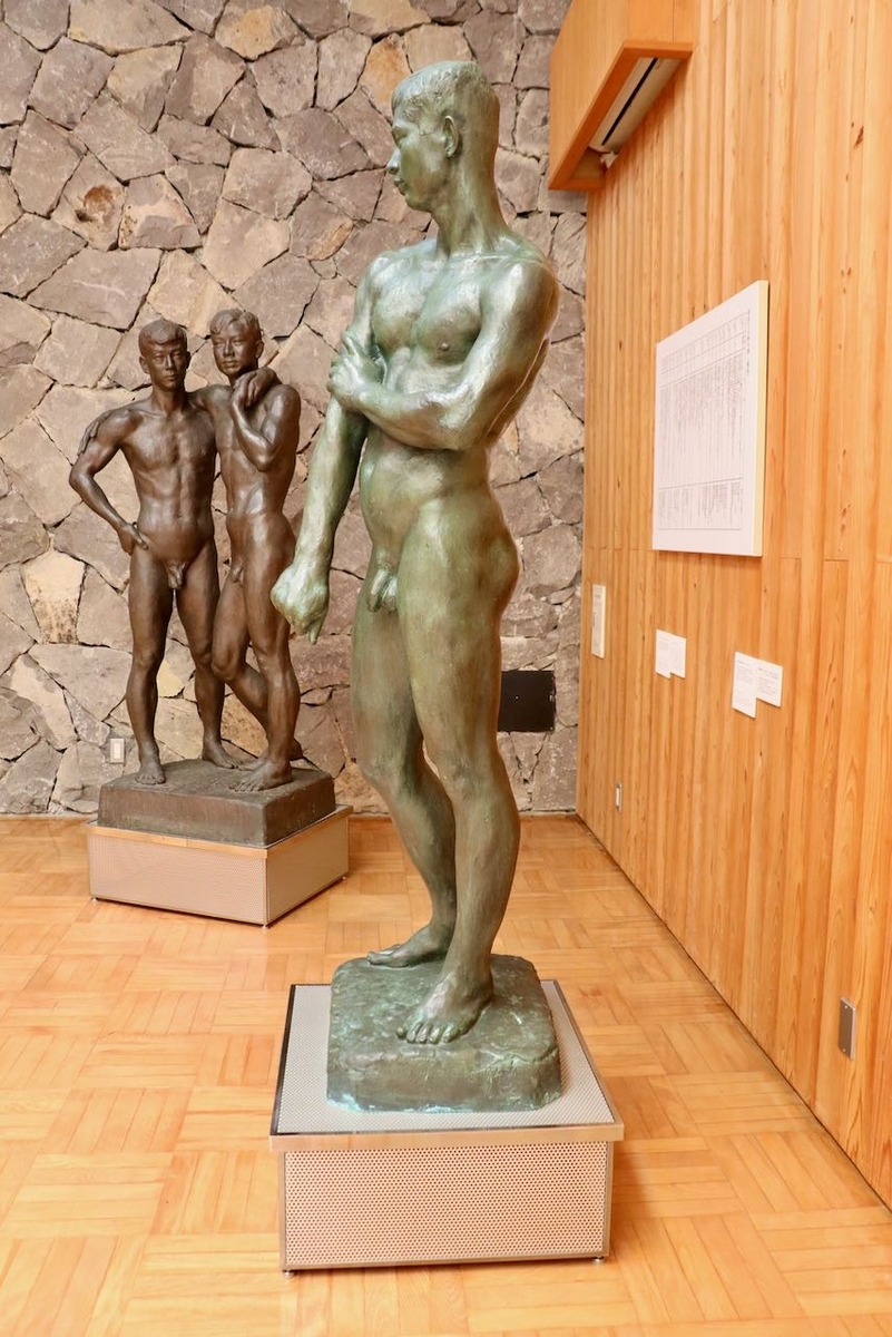 朝倉文夫《競技前》|接写画像(朝倉文夫記念館)