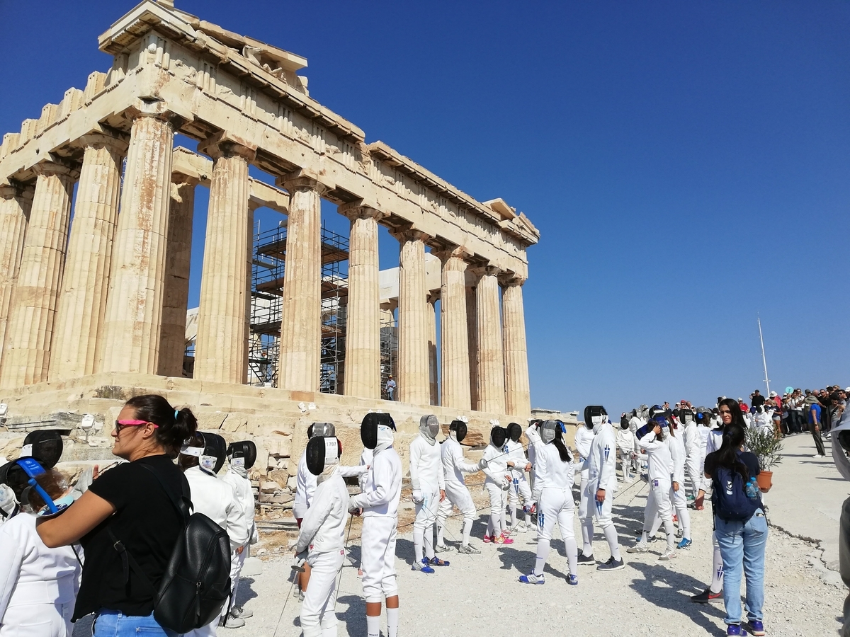 ギリシャ アテネ観光 パルテノン神殿を攻略せよ 混雑回避の秘訣は 早起き 風来のニート 元住所不定無職ガチ勢の日常 Re ゼロからはじめるコーヒー屋編 ギリシャ アテネ観光 パルテノン神殿を攻略せよ 混雑回避の秘訣は 早起き 風来のニート 元住所不定無職ガチ勢の日常 Re ゼロからはじめるコーヒー屋編