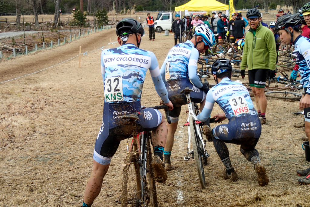 f:id:kansai_cyclocross:20180312225531j:plain f:id:kansai_cyclocross:20180312225531j:plain