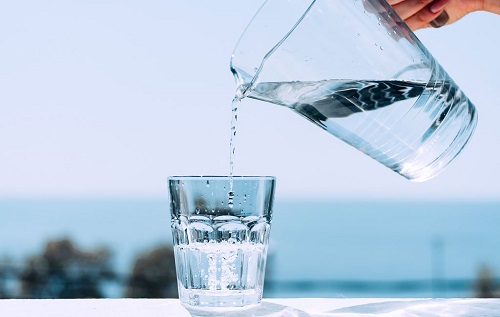 乾癬患者の多くは水分補給が足りていない?