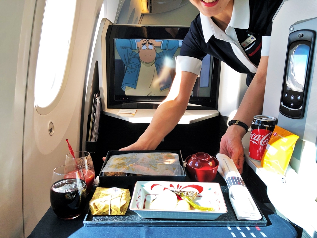 JALビジネスクラスの機内食