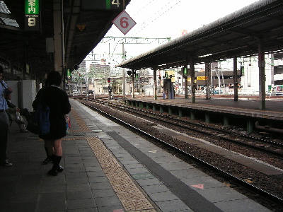 仙台駅構内です。ここから塩竈を目指します。