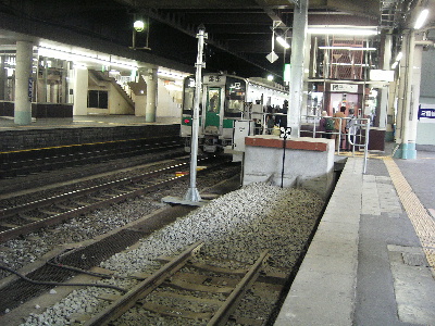 仙台駅の構内です。最近新設されたエレベーターがあります。