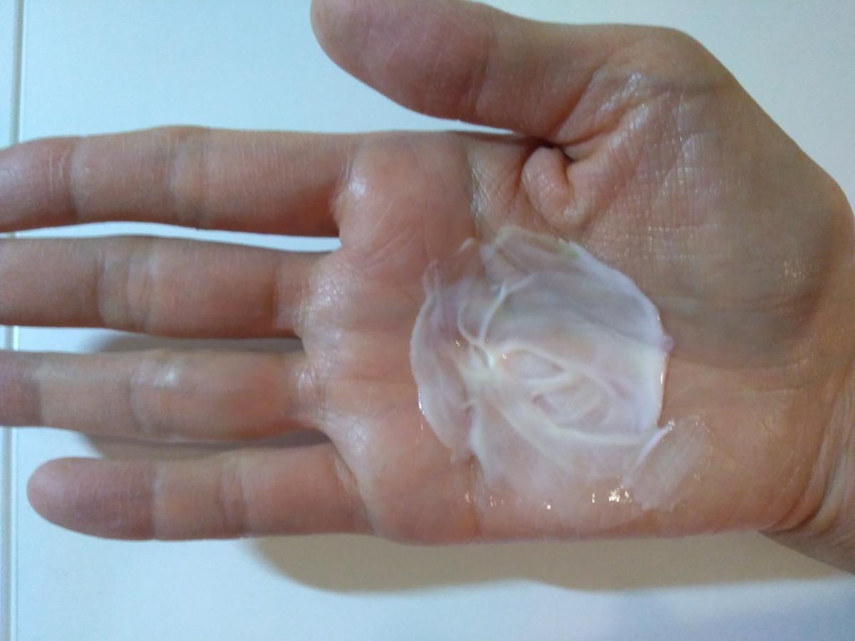 mix on the hand