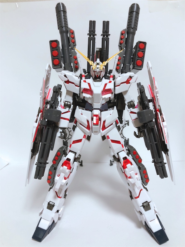 MG フルアーマー ユニコーンガンダム Ver.Ka 1/100 MG 1/100 RX-0 フルアーマーユニコーンガンダムVer.Ka - バンダイ