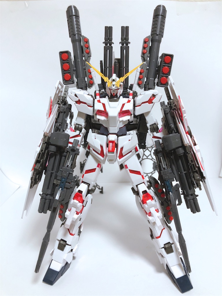 (未使用･未開封品)　MG 1/100 RX-0 フルアーマー・ユニコーンガンダム(レッドカラーVer.)(プレミアムバンダイ限定) f4u0baa 中古】(未使用・未開封品) MG 1/100 RX-0 フルアーマー