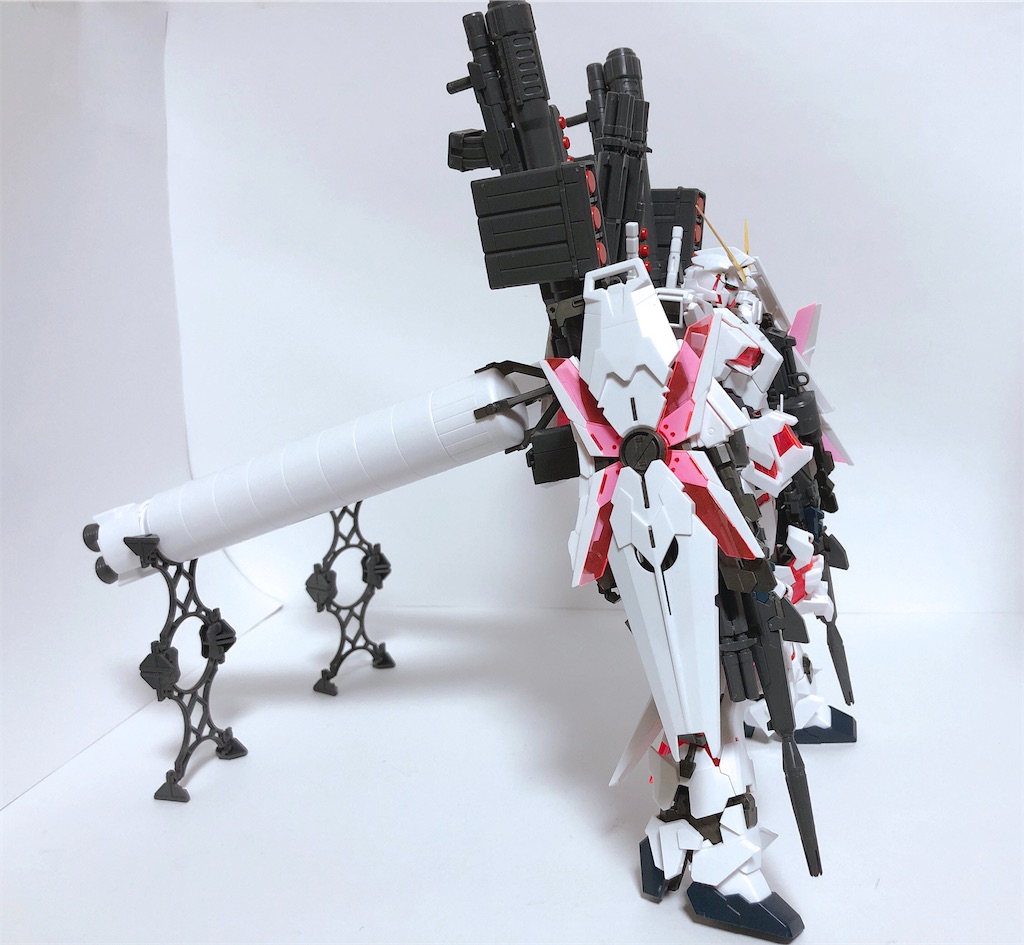 プレミアムバンダイ限定MG フルアーマーユニコーンガンダム(レッドカラーVer) MG 1/100 フルアーマー・ユニコーンガンダム（レッドカラー