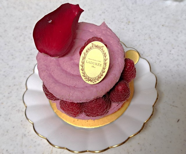 念願のラデュレのケーキを買いました【イスパハン】 - Haki×Dame