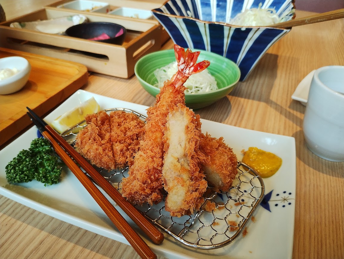 【とんかつ和幸】と【かつ工房和幸】はちょっと違う - ヒロ、勇者2回目まだまだレベル5