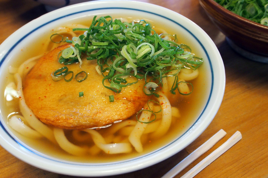 かろのうろんのまるてんうどん。博多はうどん発祥の地なんだってさ！