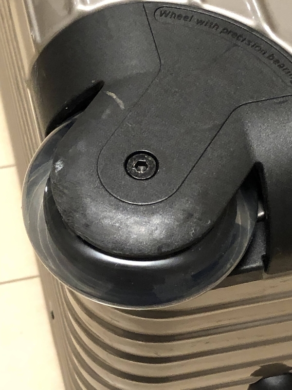 RIMOWA SALSA（2輪タイプ）の車輪（キャスター）を交換 - SGMT