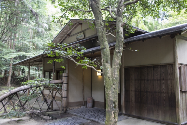 椿大社にある、松下幸之助が寄進した茶室鈴松庵