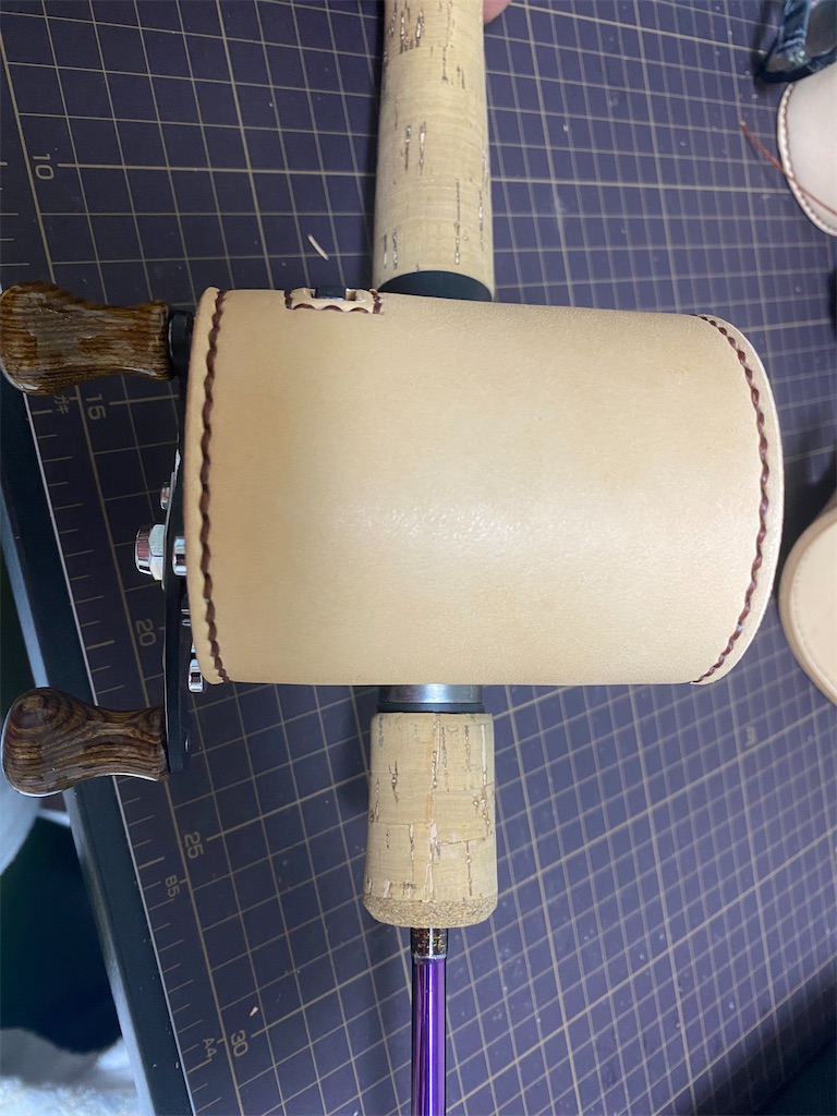 アンバサダー2500c用の本革(製品版は栃木レザー使用予定)リールカバー