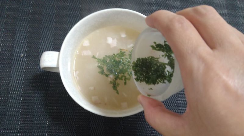 玉ねぎとベーコンのコンソメスープ_6