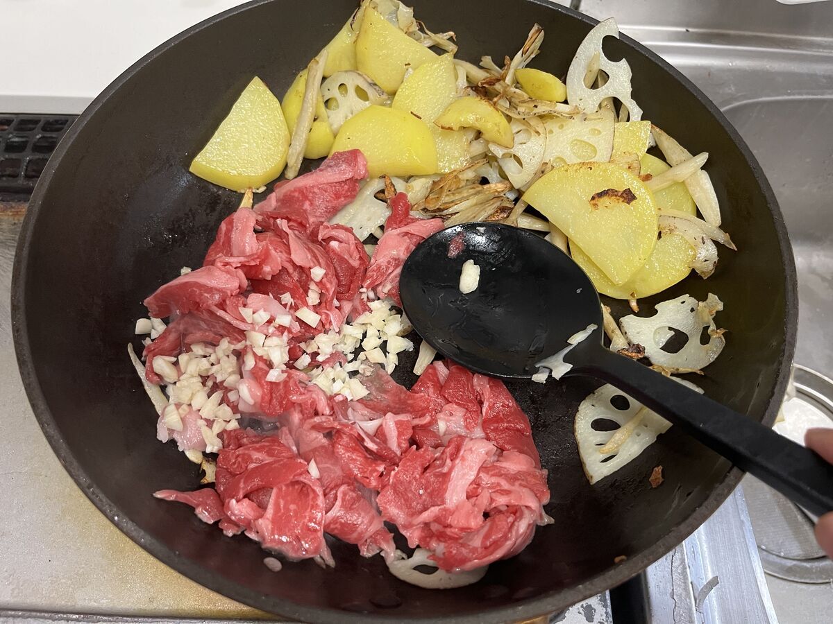 じゃがごぼれんこんと牛肉のオイスター炒め_7