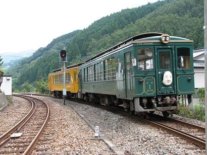 廃止された鉄道と生き残る鉄道。鉄道車両を巡る争奪戦 - とれいん工房