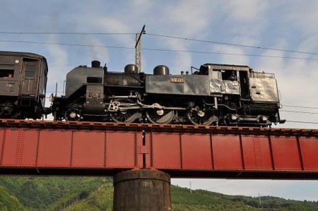 タイ国鉄塗色で9月になっても走っているC56-44のラストラン(?)と遭遇