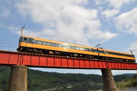 タイ国鉄塗色で9月になっても走っているC56-44のラストラン(?)と遭遇