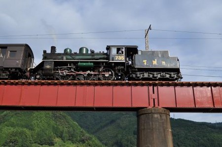 タイ国鉄塗色で9月になっても走っているC56-44のラストラン(?)と遭遇