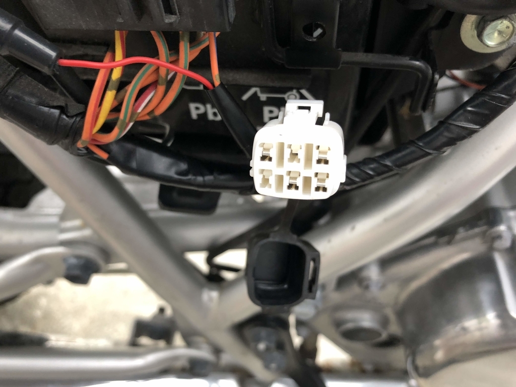 Suzukiのバイク エラーコードの確認方法 Fiランプ点灯時や異常発生時に St250 ドリリウム Suzukiのバイク エラーコードの確認方法 Fiランプ点灯時や異常発生時に St250 ドリリウム