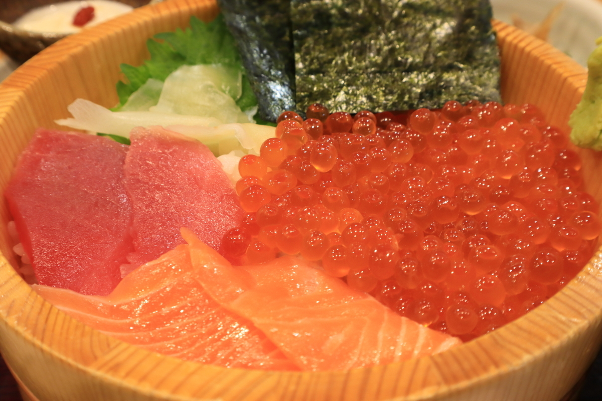 f:id:katayoku_no_hito:20191229112202j:plain f:id:katayoku_no_hito:20191229112202j:plain