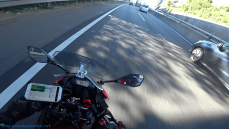 横浜新道 走行中