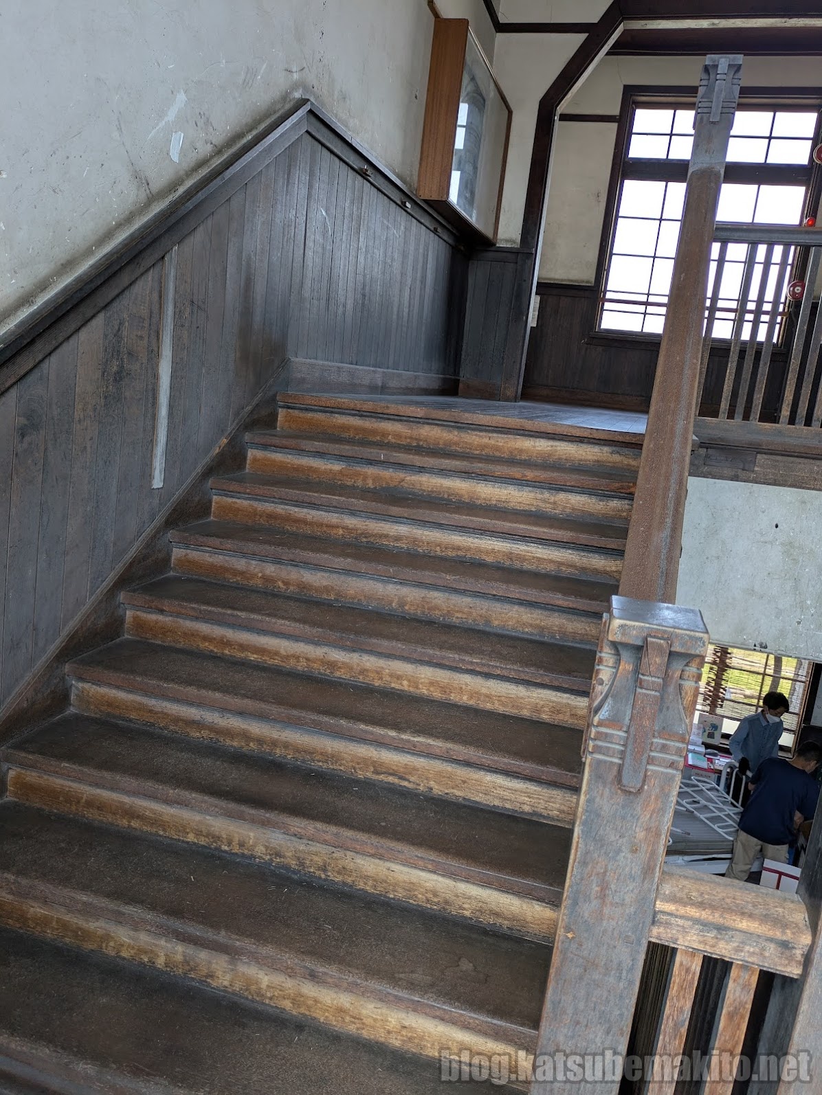 しゃくなげ学校-階段