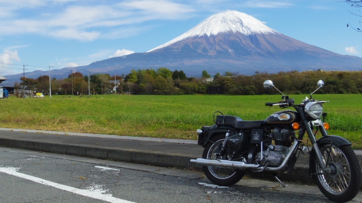 富士山とバイク