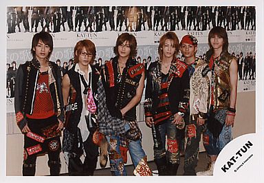 STAGE CLOTHES】TOUR 2007 cartoon KAT-TUN Ⅱ you（2007） - KAT