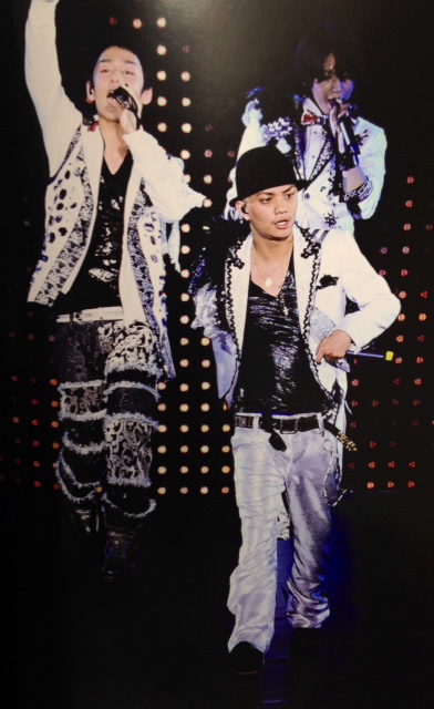 STAGE CLOTHES】KAT-TUN Live Break the Records（2009） - KAT