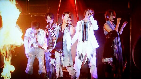 STAGE CLOTHES】KAT-TUN -NO MORE PAIИ- WORLD TOUR 2010（2010
