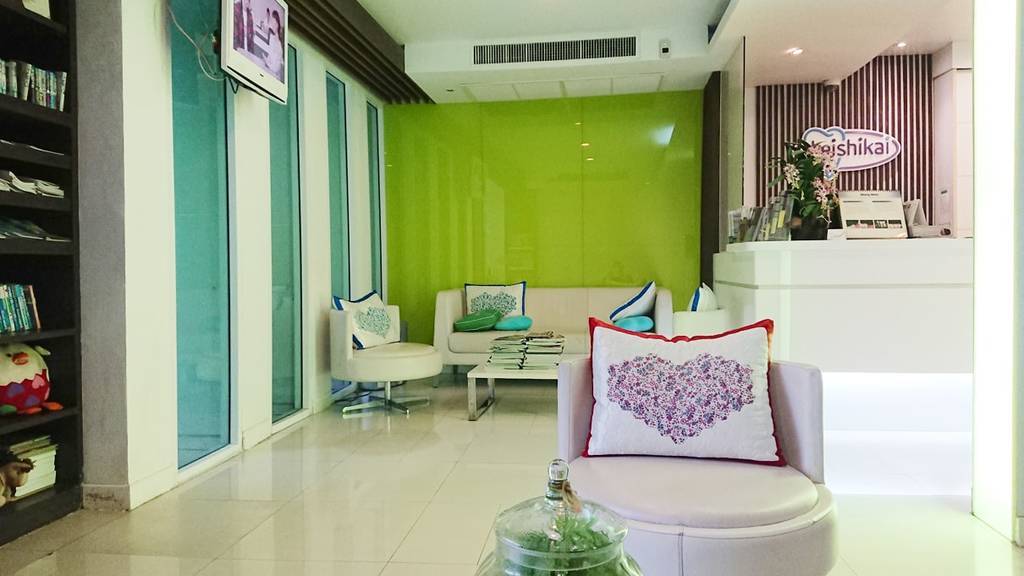 バンコク　プロンポンの日本語の通じる歯医者　恵歯会の紹介