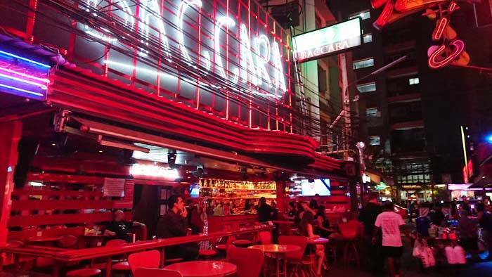 タイ・バンコクのソイカウボーイの行き方と料金と遊び方【Soi Cowboy