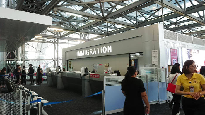 スワンナプーム国際空港でオーバーステイの手続き