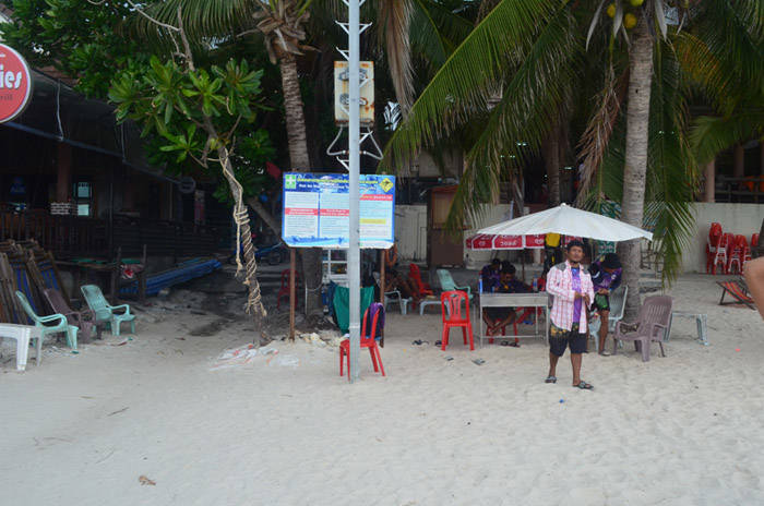 サメット島　ジェットスキーの受け付け
