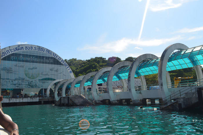 ナダン港