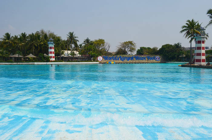 サイアムアメージングパークの世界一巨大なプール　Siam Amazing Park