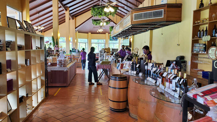 カオヤイ　グラモンテの売店