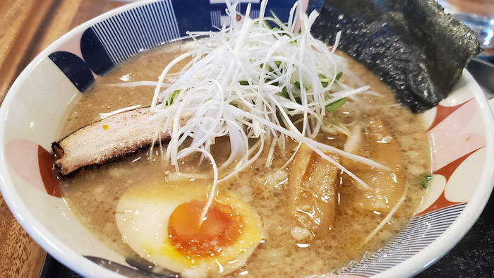 バンコクの屯ちん　トンコツラーメン