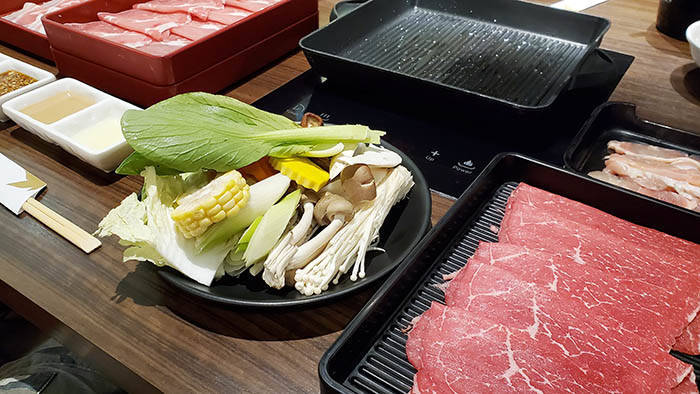 バンコクのしゃぶしゃぶ・すき焼き・鉄板焼き食べ放題の秋吉