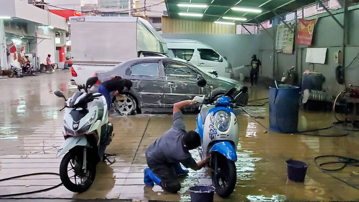 バンコクの洗車場