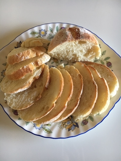 フランスパンのスライス