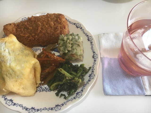 おにぎり、おかずと梅酒