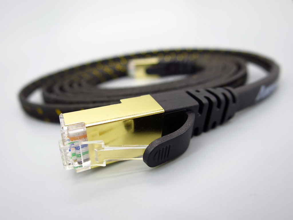 AMPCOM CAT7 二重シールド フラットインターネットLANケーブル