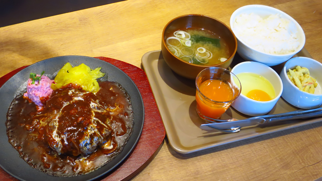トンテキとハンバーグは飲み物。秋葉原店 トンテキとハンバーグは飲み物。秋葉原店