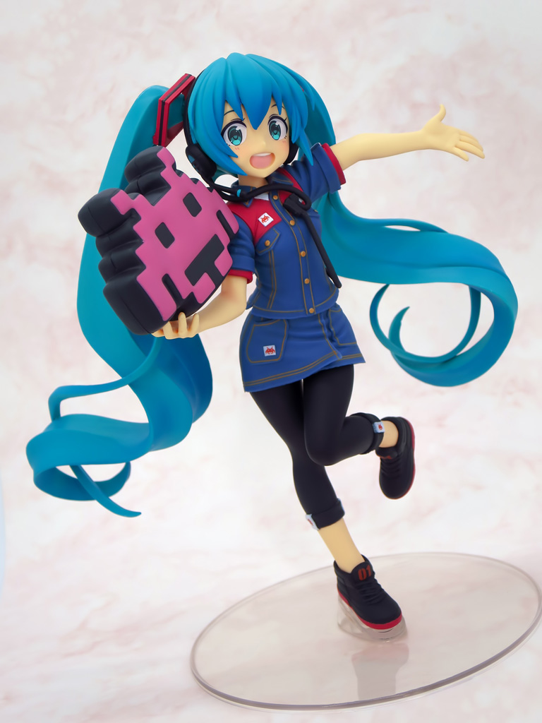 初音ミク×タイトーステーション『初音ミク タイトー制服フィギュア』