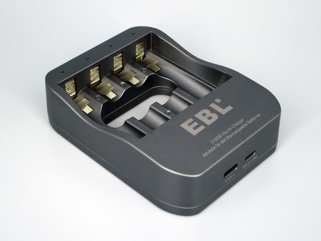 EBL 単3単4充電池用 USB急速充電器 EBL 単3単4充電池用 USB急速充電器