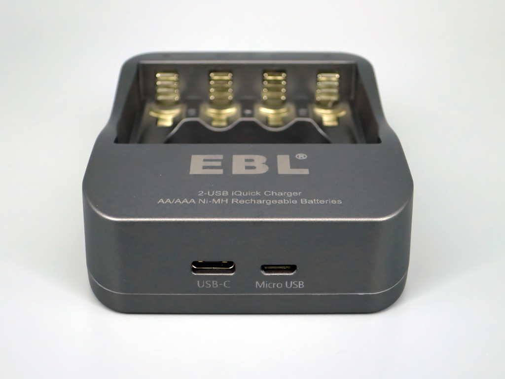 EBL 単3単4充電池用 USB急速充電器 EBL 単3単4充電池用 USB急速充電器