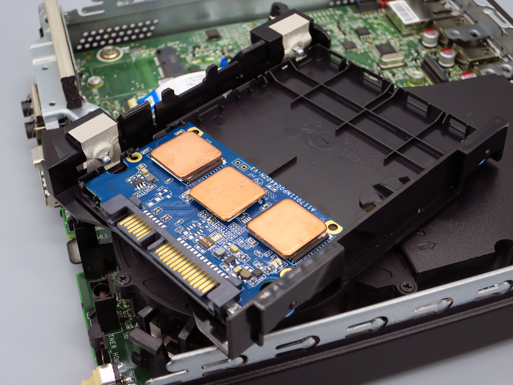 CFD SSD CG3VW CFD SSD CG3VW